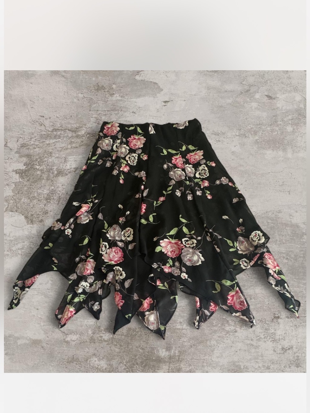 CHAPS Floral Handkerchief Hem Skirt Fairycore Whimsygoth Romantic 🌹🖤